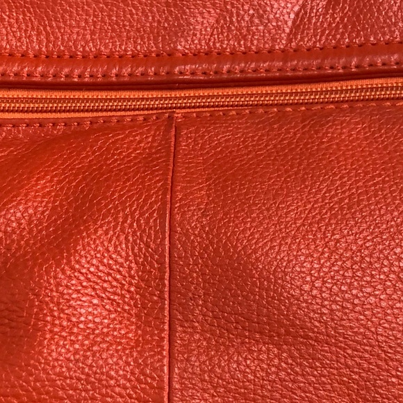 Orange leather bag - Picture 4 of 7